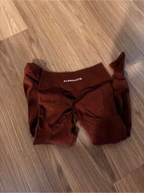 Alphalete Women's High-Waist Bike leggings in Brown